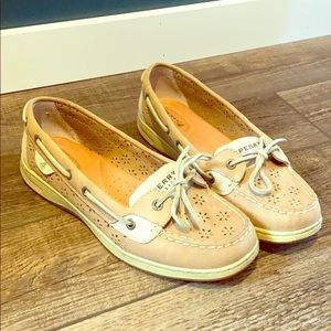 Women’s Sperry’s size 10